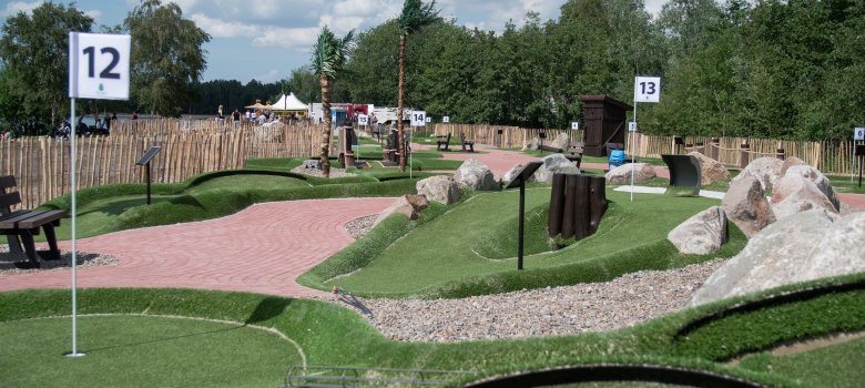 Adventure Golf - Buey Bay Spadener See Übersicht Adventure Minigolfanlage am Spadener See