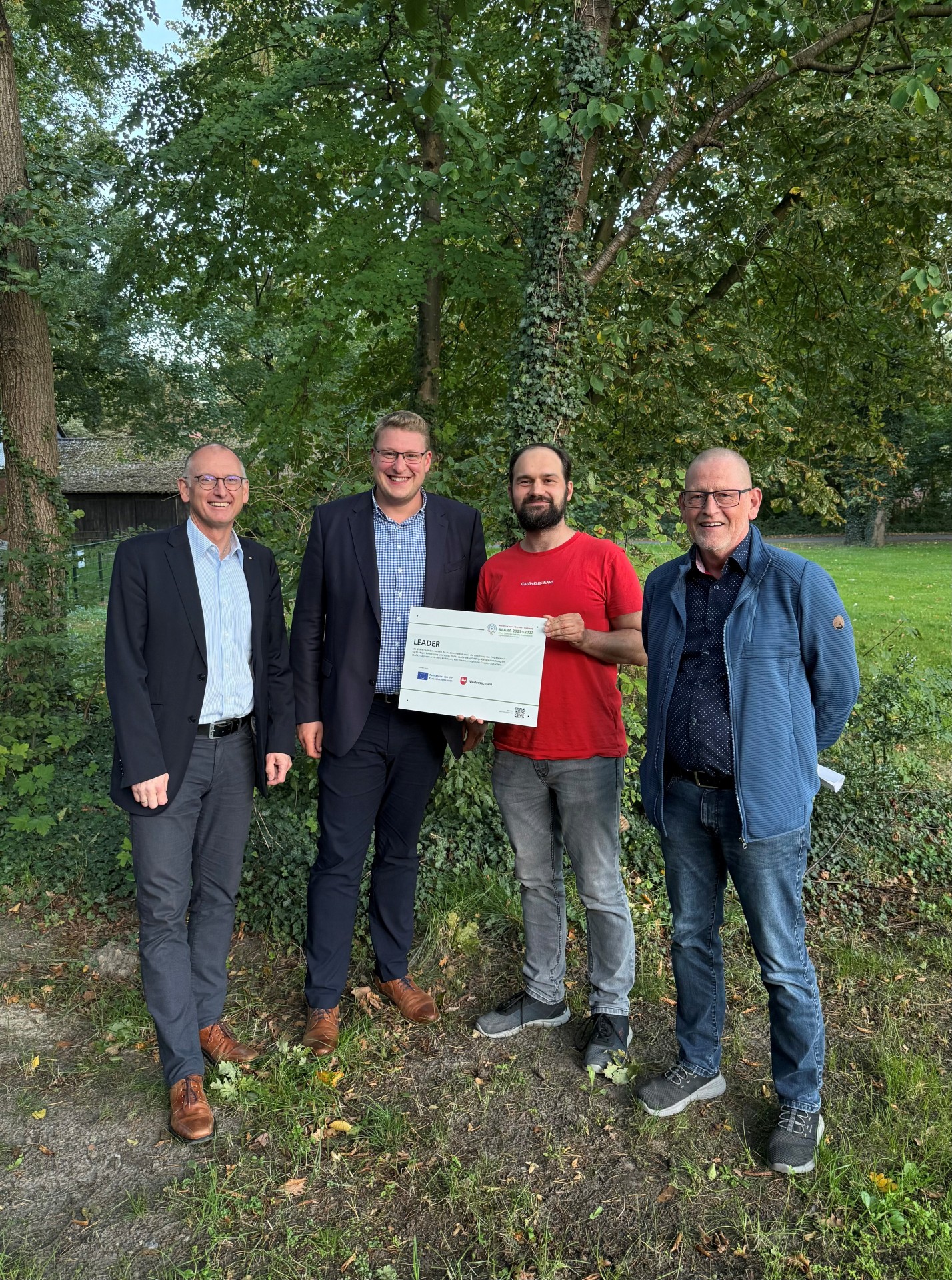 Übergabe Förderbescheid Jugendplatz Spaden