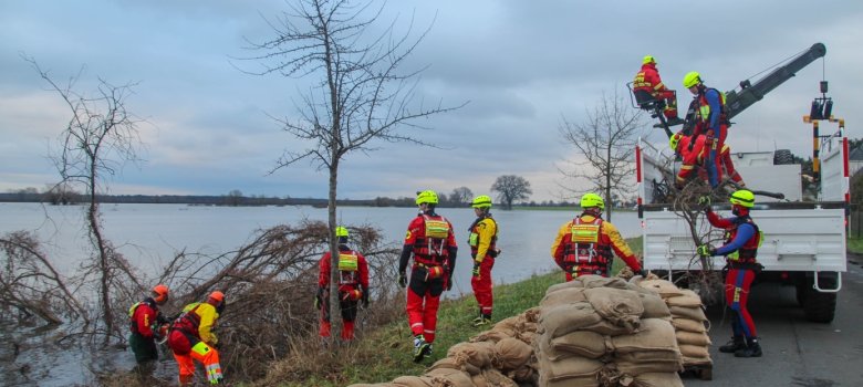 Verleihung Hochwasser-Ehrennadel