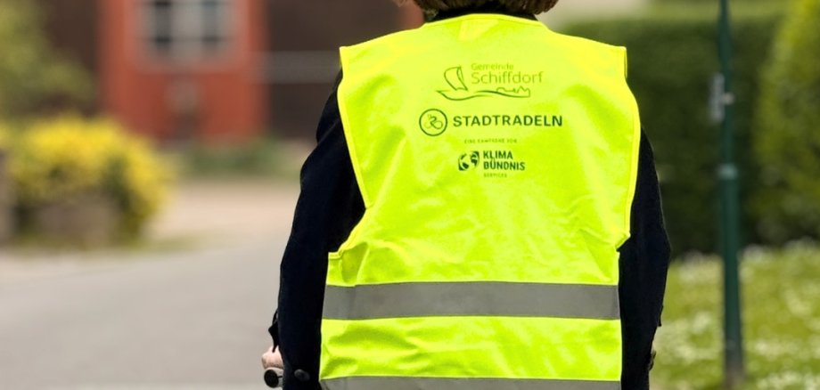 Warnwesten zum STADTRADELN. Warnwesten zum STADTRADELN.