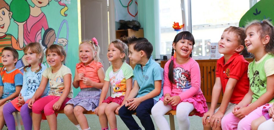 Kinder im Kindergarten
