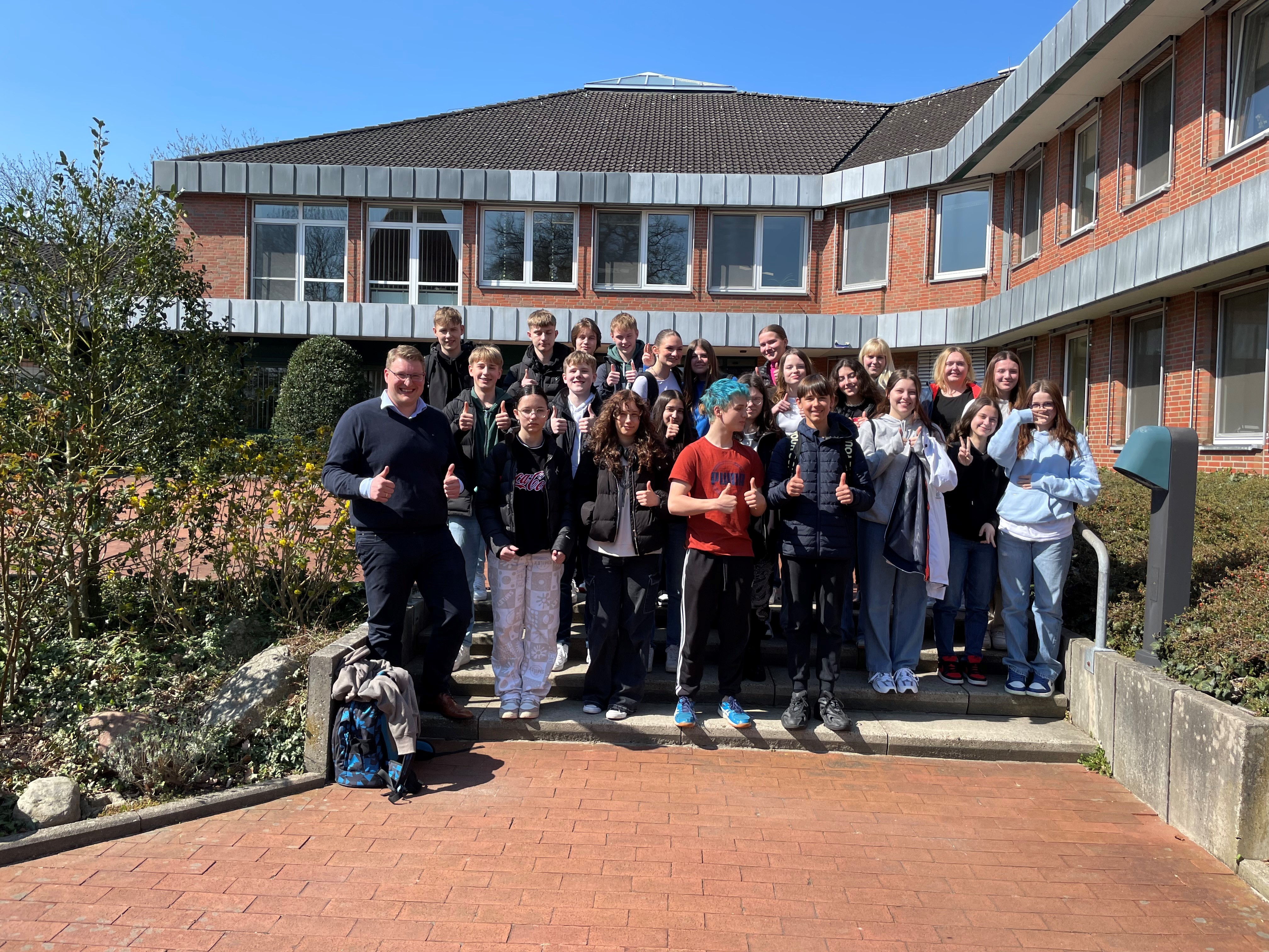 Schüler des Kreisgymnasiums Wesermünde der Klasse 8B