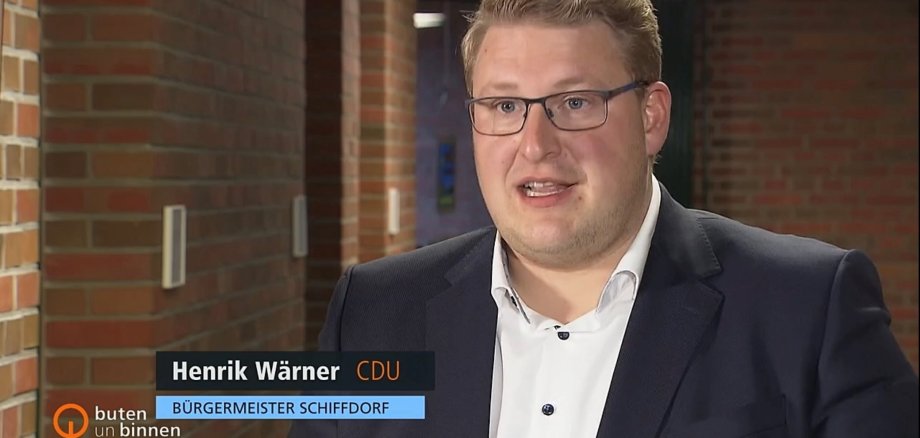 Bürgermeister Henrik Wärner bei buten un binnen