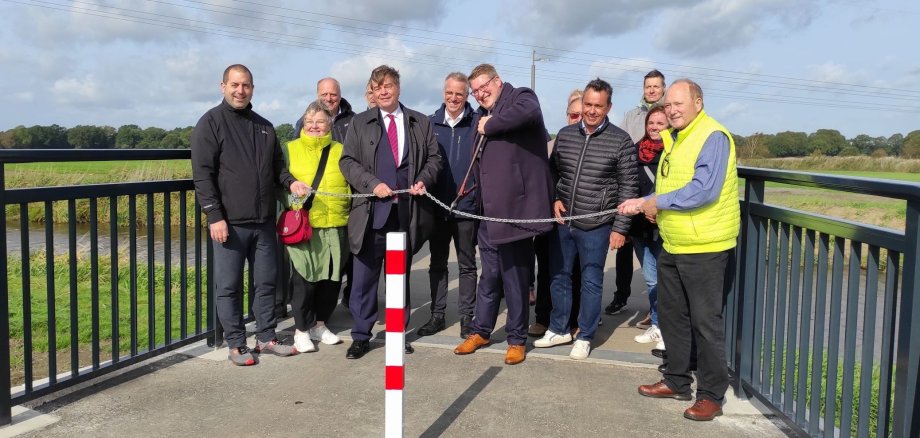 Offizielle Einweihung Brücke Schiffdorf-Spaden