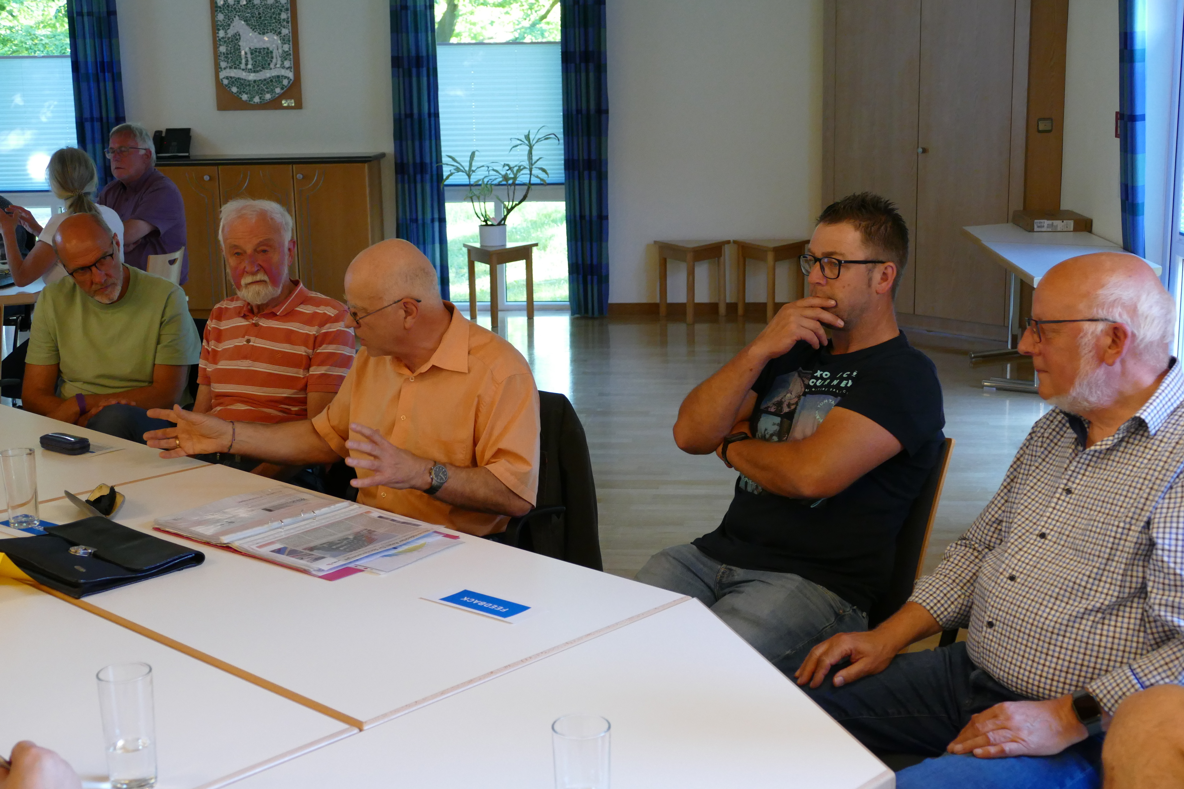 Herr Zöller berät über PV-Anlagen (Foto: Grotheer, Gem. Loxstedt)